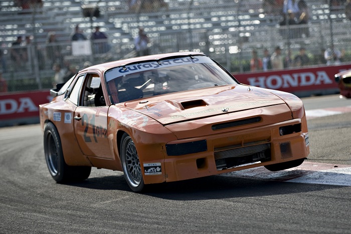 Porsche 944 vs toyota 86